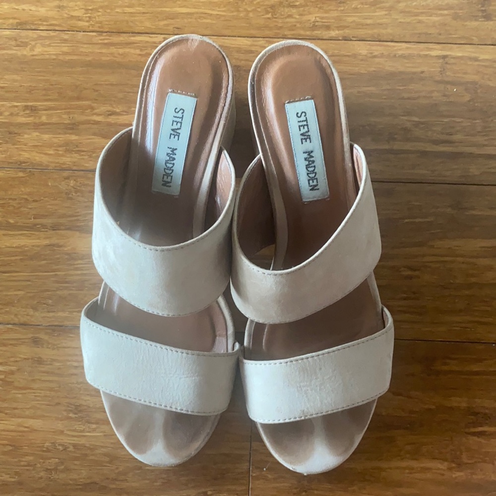 Sandal